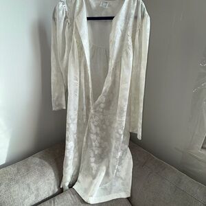 Luxurious Ivory Floral Women's Robe